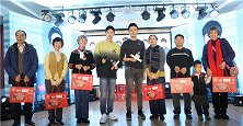 《精英律师》在京走进社区 戏里戏外欢乐多