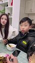 儿子果然是爸爸的防弹衣！
