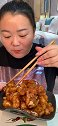 糖醋里脊肉开吃，看胖姐吃就是有食欲