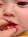 睡得老香了，就感觉有人在抠我嘴！
