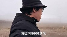 3000元面包车天天吃住在里面，车外暴风雪，用一瓶白酒来压惊