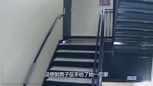 家暴男二话不说就是揍，监控拍下疯狂全程，女孩请擦亮眼睛！
