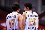 广厦双子星缺阵是受伤还是轮休？ 李春江赛后作出解释