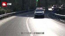 河南新乡一轿车疑恶意撞击执法人员，撞翻4人又撞向执法车辆