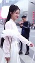 一袭白裙飘然而来，小仙女请留步～