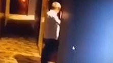 例行检查？两女子入住海口一酒店 凌晨4点房门被酒店男员工刷开