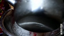 苗大姐大个猪腿炖萝卜，大块吃肉大口米饭，不亏是米饭收割机