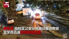 醉酒闯卡还追打民警，男子不戴口罩气势嚣张，下一秒太解气
