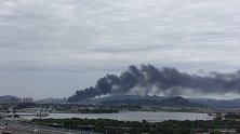 突发！绍兴一家纺织厂发生大火 网友：半个城都能看到黑烟滚滚