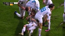 下半场补时第3分钟里耶卡球员托梅查克进球 里耶卡2-1阿尔克马尔