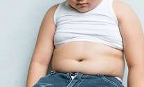 12岁男孩超重30斤查出脂肪肝，医生：爱吃油炸食品和肉制品