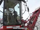 现在的农机越来越先进了，这款收西红柿的神器，真羡慕人