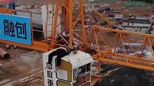 醉汉爬30多米高吊车塔台欲轻生 救援无比惊险，他却仰天酣睡