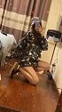 走开，不许看我腿腿