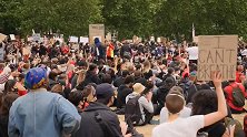 反种族歧视抗议蔓延多国 英国官员：病毒没有歧视感染人数会激增