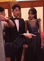 罗晋唐嫣十指紧扣太甜了