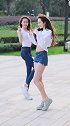 这种青春活力的小姐姐应该只有校园里才有吧？