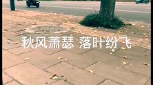 街巷寻螺蛳粉，小伙大口嗦粉大口喝汤，味道太美味，真过瘾！