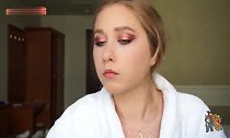 女明星走红毯前是怎么准备的看外国女网红现场直播