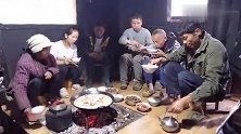 贵州小江的农村生活、城里人看了都说吃不下、他们吃的比饭店还香