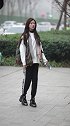 曾经相爱的人再次在街上相遇会发生什么