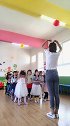 让你见识一下，幼师小姐姐和小朋友一起跳舞，忍不住多看了几遍！