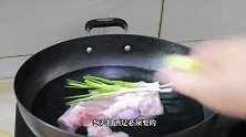 这道「开胃菜」是麻辣烫，还是成都冒菜呢？反正挺下饭