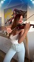 高雅！美女演奏欧冠主题曲小提琴版