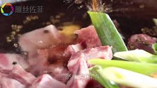 话梅糖醋排骨传统和创新的融合，酸甜可口简单粗暴