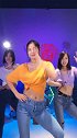 小姐姐们跳得充满活力，会跳舞的女生果然很迷人，大家喜欢吗