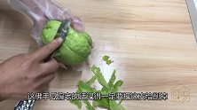 佛手瓜不要炒着吃，加1块钱饺子皮，简单一做，清淡美味有营养