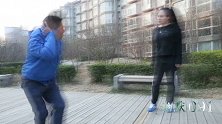 在错误的时间表白喜欢的美女，结果就是自己伤心欲绝！