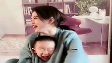 姑姑一来，小侄子就和拖油瓶一样，还这样和侄子玩，你可真是亲姑