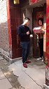 让你取个快递，咋这么多戏