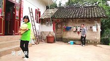 丈夫重男轻女赶走妻子跟女儿，多年后妻子有钱回来，结局感人
