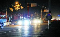 夜间开车这种情况要用近光灯吗？10人9错，这都不知道开啥车