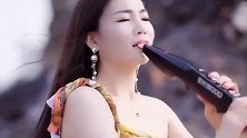 气质美女电吹管演奏《你莫走》，韵味悠长，听一遍就爱上了！
