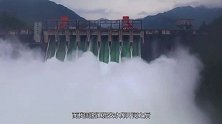 中国第一座自行设计的水电站，时隔9年再次开闸，泄洪场面很壮观