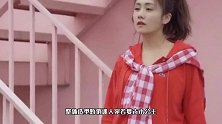 刘芸深V紧身牛仔裙亮相机场灯笼马尾辫少女感十足