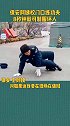 山东淄博 41岁保安女阿姨，从事保安20年，练习过散打和擒拿！家长们可放心了！