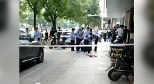 椒江一男子因吃早餐与邻桌发生争执 持刀刺向3人：致1死2伤