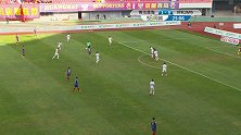 巴力右边路传中 王栋前点头球攻门稍稍偏出