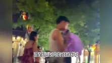 南京夫子庙强卖高价花束，“送花”给女孩找男孩要钱？城管回应