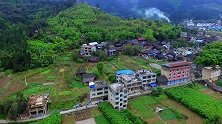 贵州的一个小村寨，与县城就一江之隔，风景非常的美