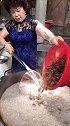 武汉美食，“鸡膏腐乳酱”，无论寒冬炎夏，都亲自小火慢熬