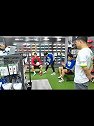 现买鞋啊？韩国前锋黄喜灿被拍，在深圳某店买足球鞋