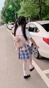 萝莉 知不知道车里面的人正在看着你