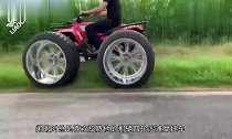 小伙给沙滩车装6个轮胎,一脚油门下后,满屏都是喜感!