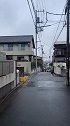 日本雨后街道空无一人，空气清新，卫生也保持的很好