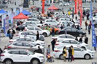 汽车市场销量太惨淡，“汽车下乡”再次开启？司机：别再坑农民们
